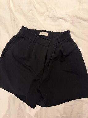 Abercrombie & Fitch Black High-Waist Tailored Shorts